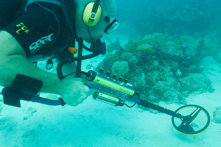 Minelab Excalibur II Metal Detector & T-Rex Scoop - Treasure Coast Metal Detectors