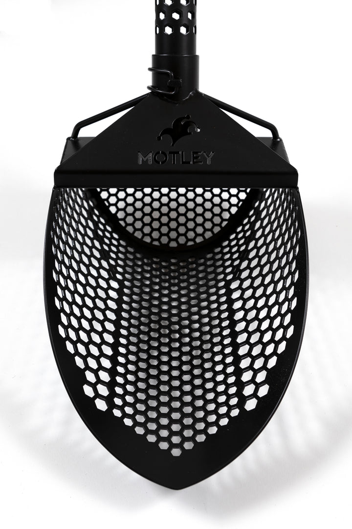 MOTLEY BEACH SCOOP with 46" STEEL HANDLE - Treasure Coast Metal Detectors