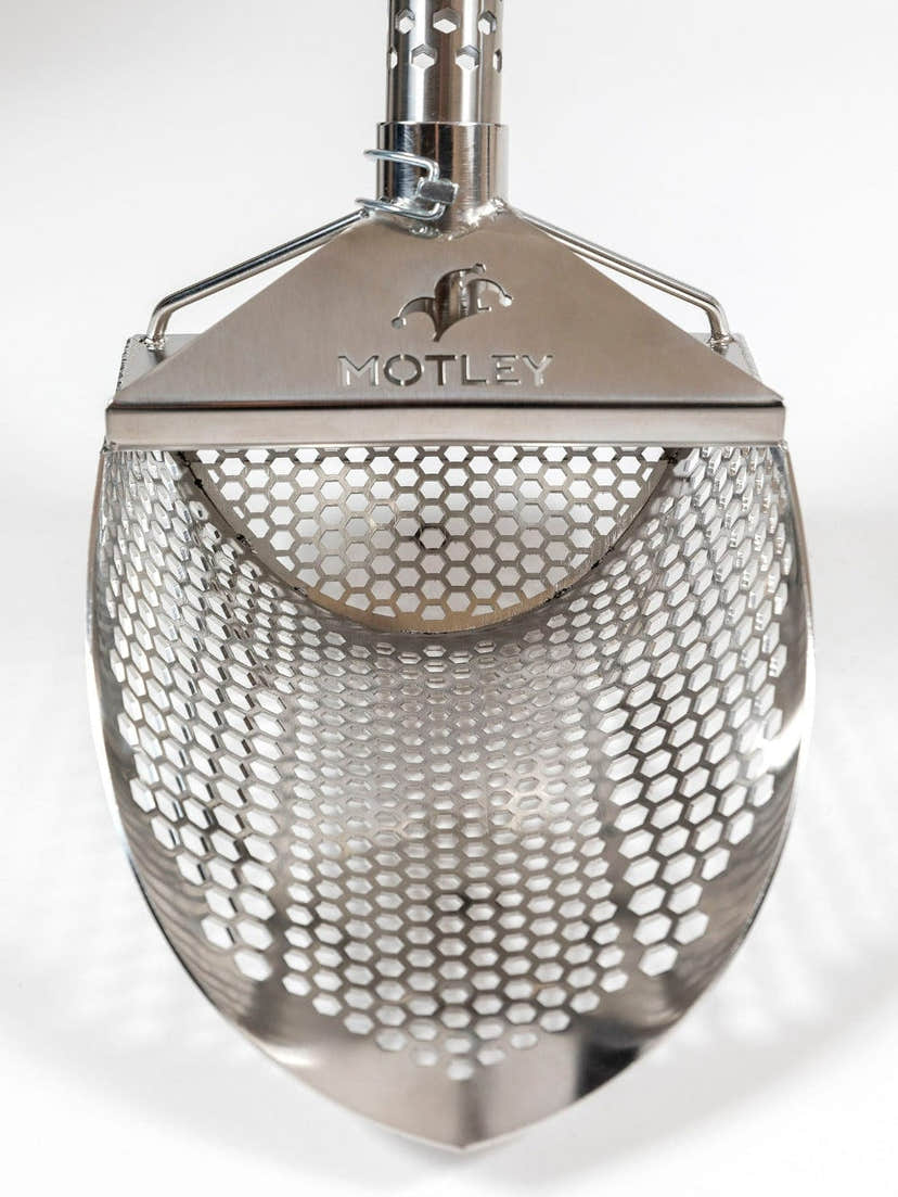 Motely Beach Sand Scoop